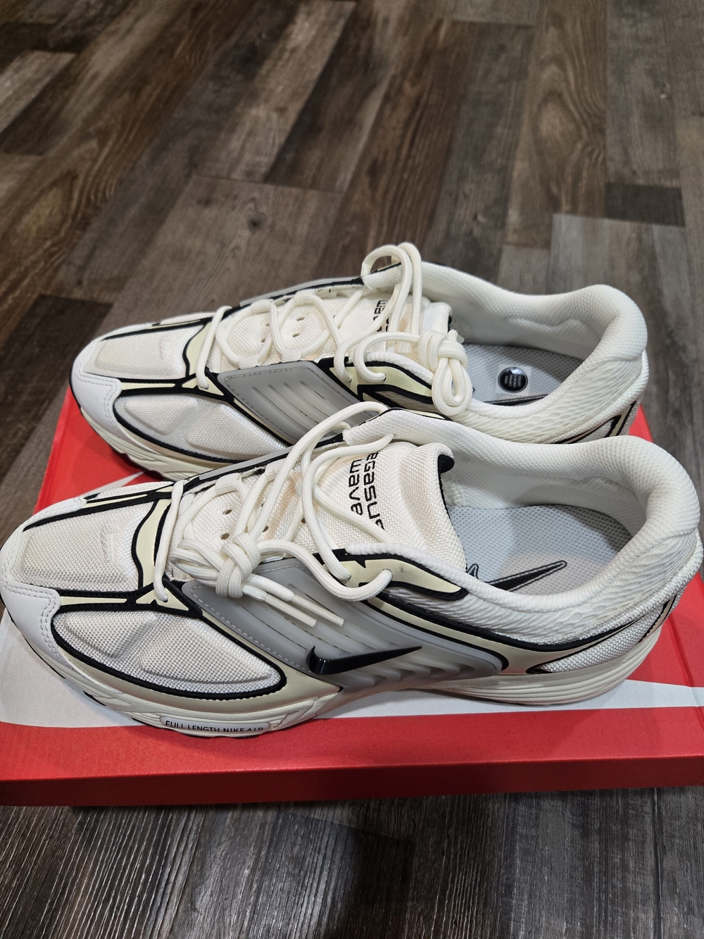 Men's White Nike Air Pegasus with Black Trim - Casual Running Shoe